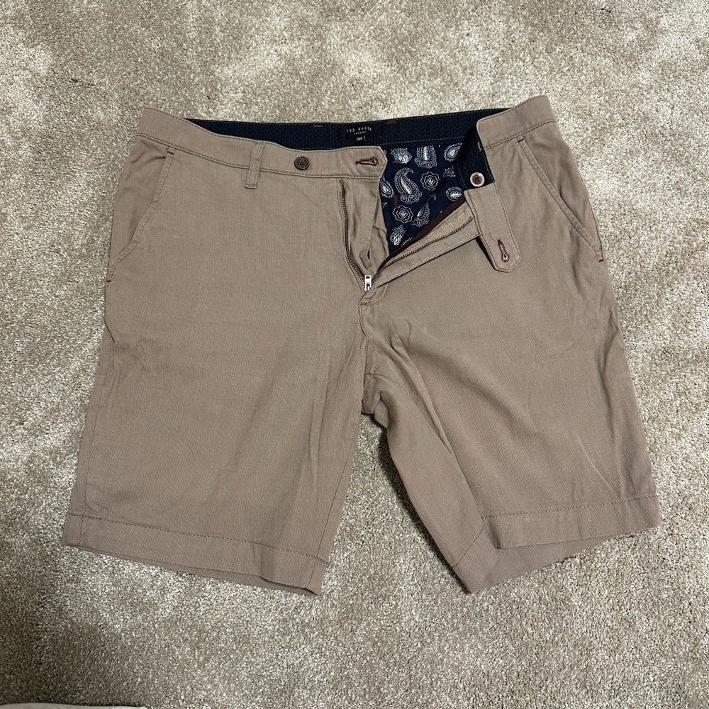 Ted Baker Cream Flat Front Shorts - Timeless Style, Size 36